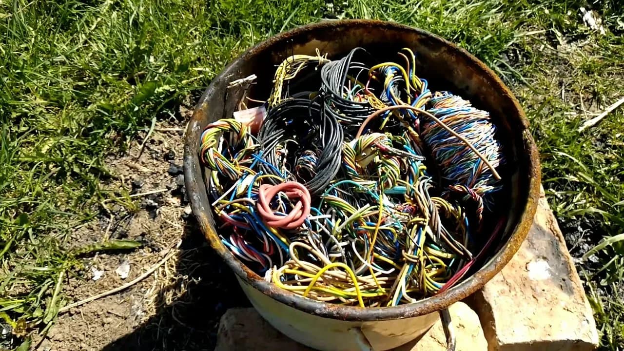 Как обжечь медные провода для сдачи: пошаговое руководство